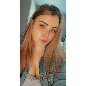 Meet your Posher, Marissa